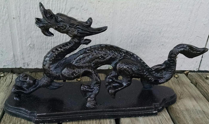 Dragon, Small Desk-Size
