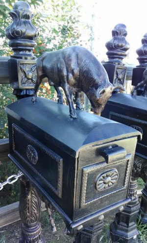 Bull Mailbox