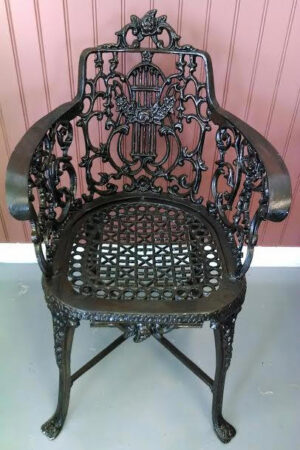 Rose & Lire Chair in bronze
