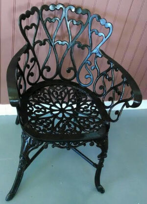 Regular Chair in bronze