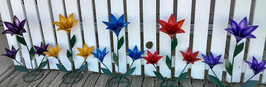 One Foot Lilies, Trio Blooms